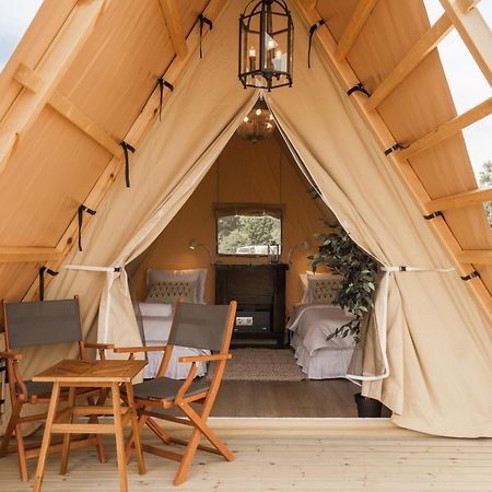 Mia Glamping Hotel Orissaare Eksteriør billede