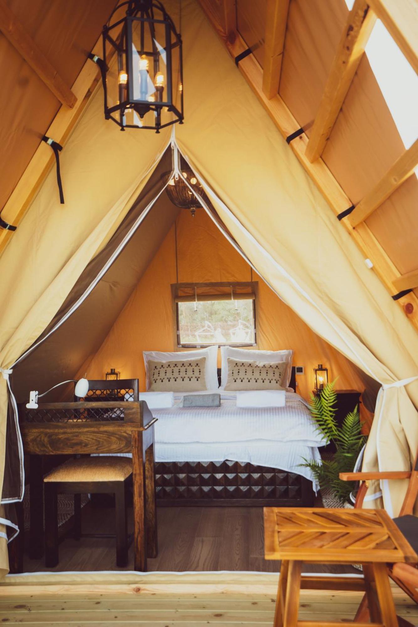 Mia Glamping Hotel Orissaare Eksteriør billede