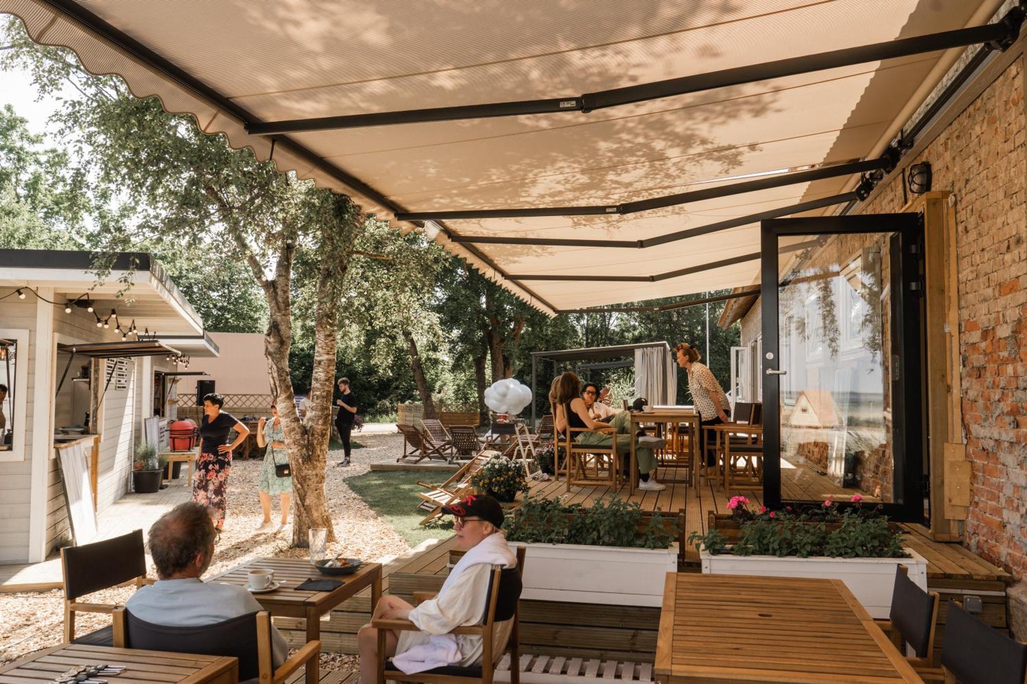 Mia Glamping Hotel Orissaare Eksteriør billede